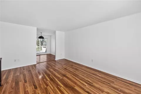 Living - 120 Lightner Ln, Union, OH 45322 photo 5 of 6