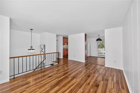 Living - 120 Lightner Ln, Union, OH 45322 photo 6 of 6