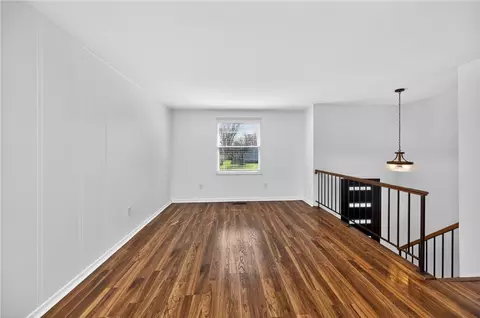 Living - 120 Lightner Ln, Union, OH 45322 photo 3 of 6