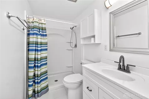 Bath - 120 Lightner Ln, Union, OH 45322 photo 4 of 4