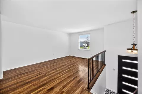 Living - 120 Lightner Ln, Union, OH 45322 photo 1 of 6