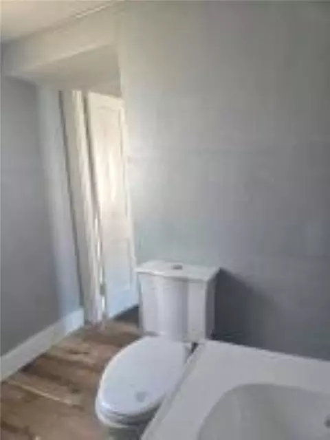 Bath - 820 W North St, Springfield, OH 45504 photo 1 of 2