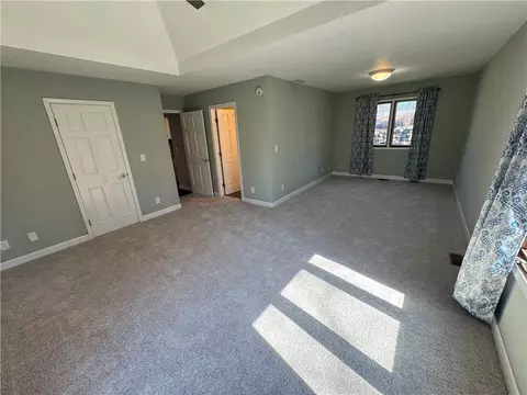 Bedroom - 3617 Heatherwood Ave, Springfield, OH 45503 photo 3 of 12