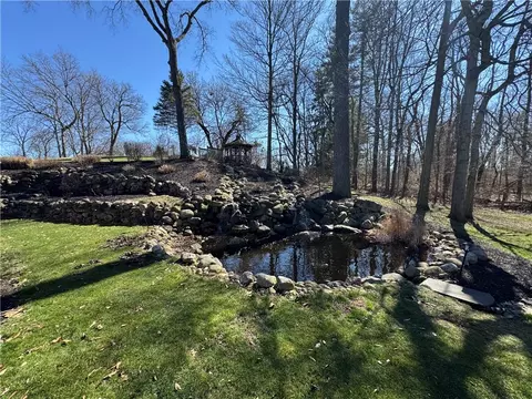 Exterior - 3617 Heatherwood Ave, Springfield, OH 45503 photo 6 of 10