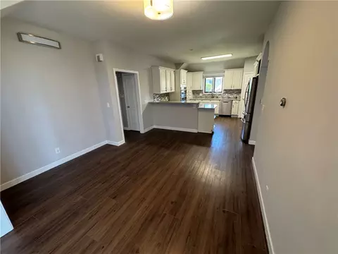 Living - 3617 Heatherwood Ave, Springfield, OH 45503 photo 5 of 8