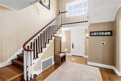 Entry Way - 45 W 3rd St, Franklin, OH 45005 photo 1 of 6