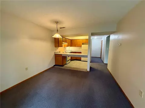 Living - 3435 Marshall Rd, Kettering, OH 45429 photo 2 of 9