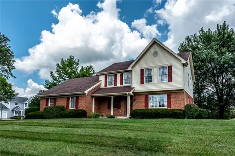 660 Carson Dr, Lebanon, OH 45036