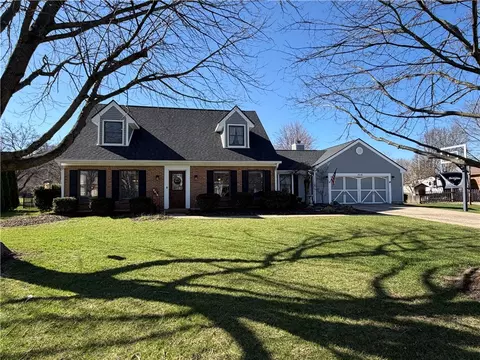 2516 S Park Ln, Washington Township, OH 45458