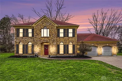 180 Southway Dr, Dayton, OH 45440