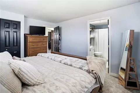 Bedroom - 36 Blackstone Dr, Centerville, OH 45459 photo 3 of 9