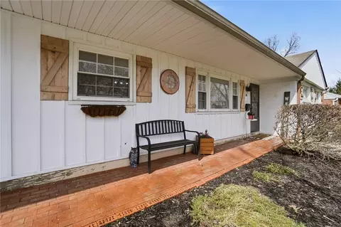 Exterior - 36 Blackstone Dr, Centerville, OH 45459 photo 4 of 16