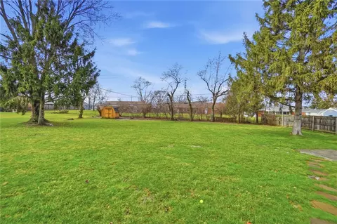 Exterior - 36 Blackstone Dr, Centerville, OH 45459 photo 15 of 16