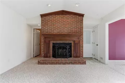 Living - 792 Pine Needles Dr, Centerville, OH 45458 photo 4 of 6