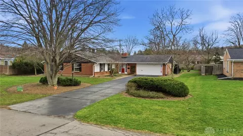 Exterior - 1212 Laurelwood Rd, Kettering, OH 45409 photo 3 of 5