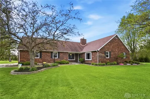 2473 Bryan Ct, Xenia, OH 45385