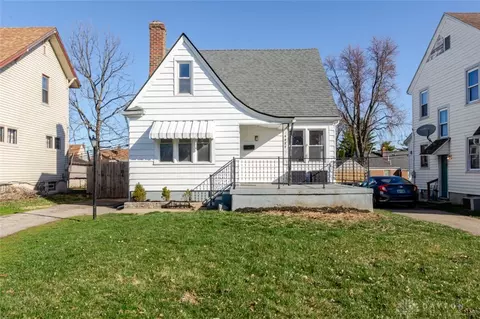 4037 Corinth Blvd, Dayton, OH 45410