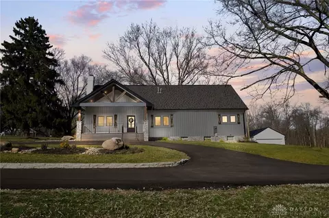 3255 Old Salem Rd, Dayton, OH 45415