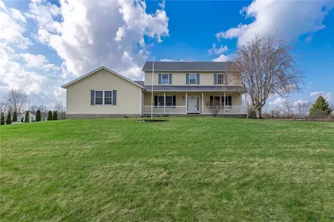 2359 Greene Meadow Dr, Cedarville, OH 45314
