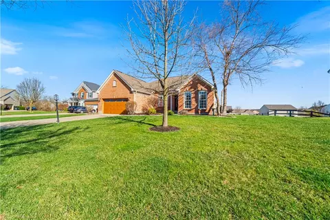 50 Martin Ln, Springboro, OH 45066