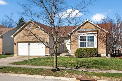 Exterior - 1525 Farrington Dr, Kettering, OH 45420 photo 3 of 13