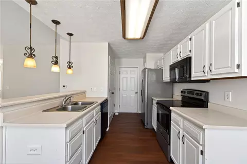 Kitchen - 1525 Farrington Dr, Kettering, OH 45420 photo 1 of 4
