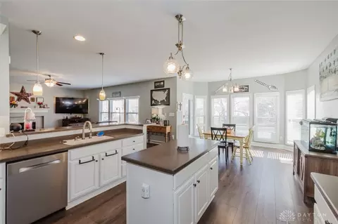 9729 Olde Georgetown Way, Centerville, OH 45458 photo 14