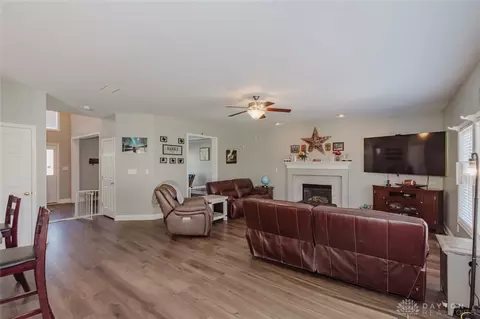9729 Olde Georgetown Way, Centerville, OH 45458 photo 16