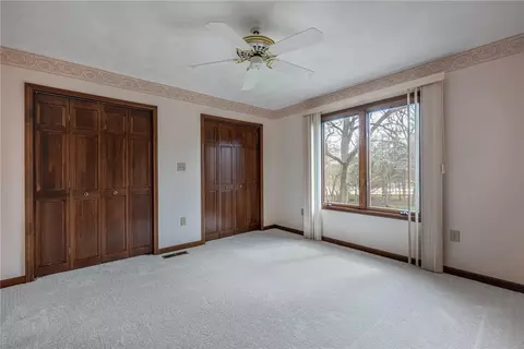 Bedroom - 876 Timberlake Ct, Kettering, OH 45429 photo 7 of 8