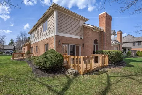 Exterior - 876 Timberlake Ct, Kettering, OH 45429 photo 4 of 7