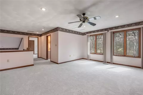 Bedroom - 876 Timberlake Ct, Kettering, OH 45429 photo 3 of 8