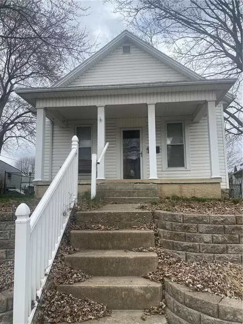 746 South St, Piqua, OH 45356