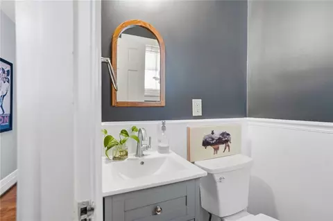 Bath - 124 Hawthorne Rd, Springfield, OH 45504 photo 1 of 10