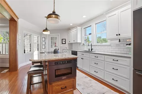 Kitchen - 124 Hawthorne Rd, Springfield, OH 45504 photo 5 of 13