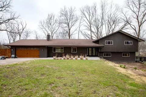 8661 Hide A Way Ln, Washington Township, OH 45458