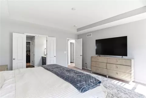 Bedroom - 3553 Shellbark Dr, Sugarcreek Township, OH 45305 photo 2 of 5