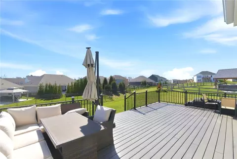 Exterior - 3553 Shellbark Dr, Sugarcreek Township, OH 45305 photo 6 of 11