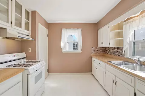 827 Snowhill Blvd, Springfield, OH 45504 photo 14