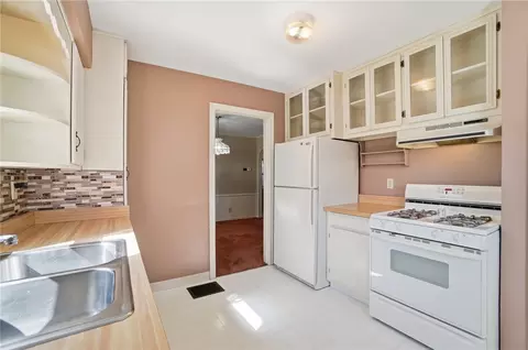 827 Snowhill Blvd, Springfield, OH 45504 photo 13