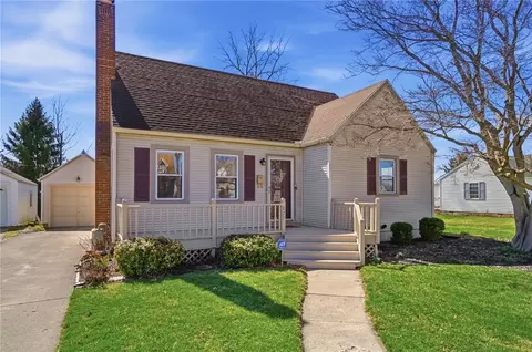 827 Snowhill Blvd, Springfield, OH 45504 photo 2