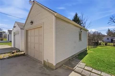827 Snowhill Blvd, Springfield, OH 45504 photo 37