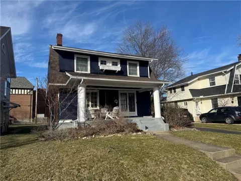 9 Dellwood Ave, Oakwood, OH 45419
