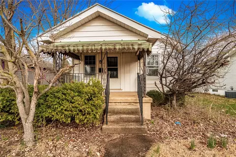 1047 W Dorothy Ln, Kettering, OH 45409 photo 7