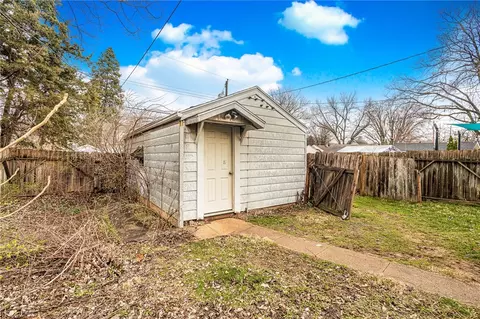 1047 W Dorothy Ln, Kettering, OH 45409 photo 16