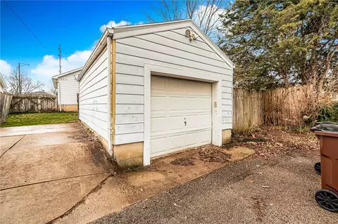 1047 W Dorothy Ln, Kettering, OH 45409 photo 15