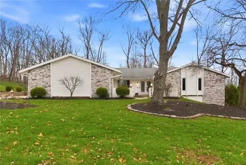 2784 Stauffer Dr, Dayton, OH 45434