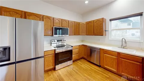 Kitchen - 40 Millbrook Ct, Springboro, OH 45066 photo 1 of 2