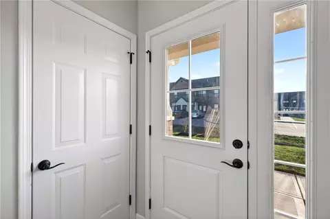 Entry Way - 85 Pebble Brook Pl, Springboro, OH 45066 photo 1 of 3