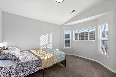 Bedroom - 85 Pebble Brook Pl, Springboro, OH 45066 photo 4 of 10