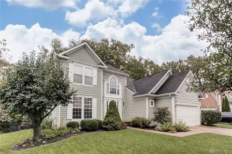 1872 Olde Haley Dr, Centerville, OH 45458